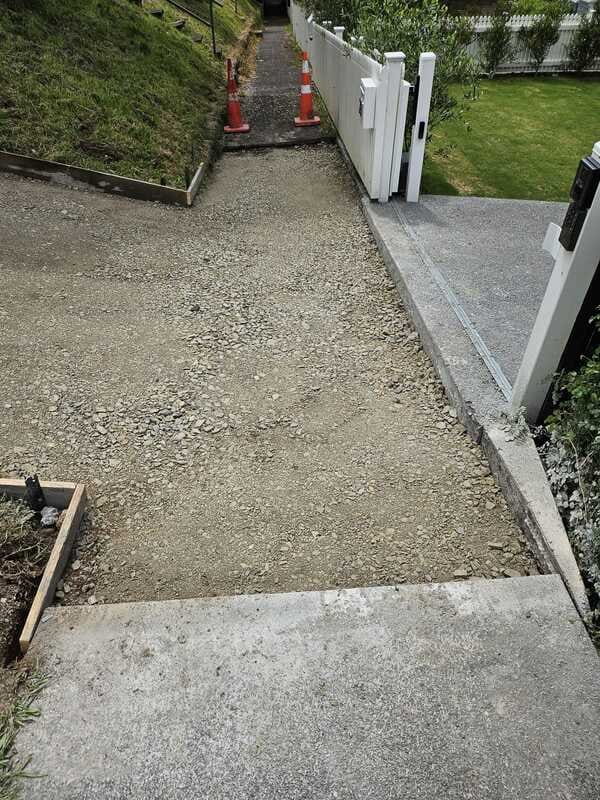 Auckland ashlar concrete driveway