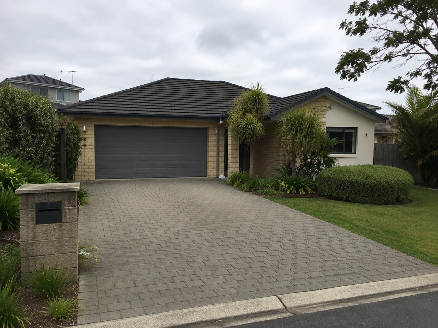 Brick pavers Auckland driveway