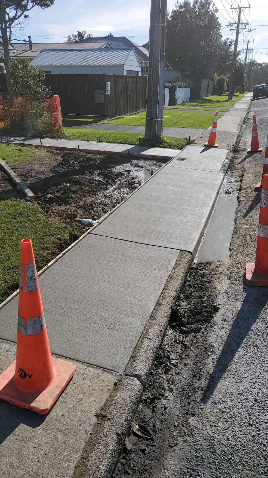 Concrete kerb and garden edging Auckland NZ