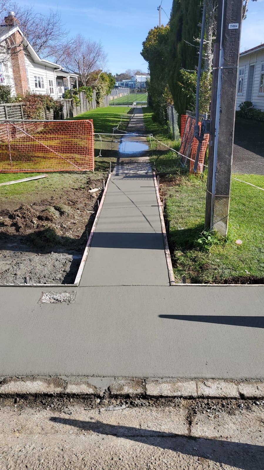 Concrete path Auckland NZ garden edging