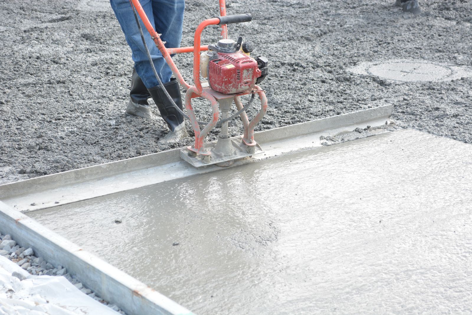 Concrete driveway installation process in Auckland
